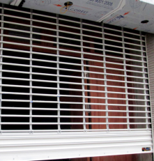 CỬA CUỐN SONG NGANG THÉP SƠN TĨNH ĐIỆN PHI TRÒN ∅ 19